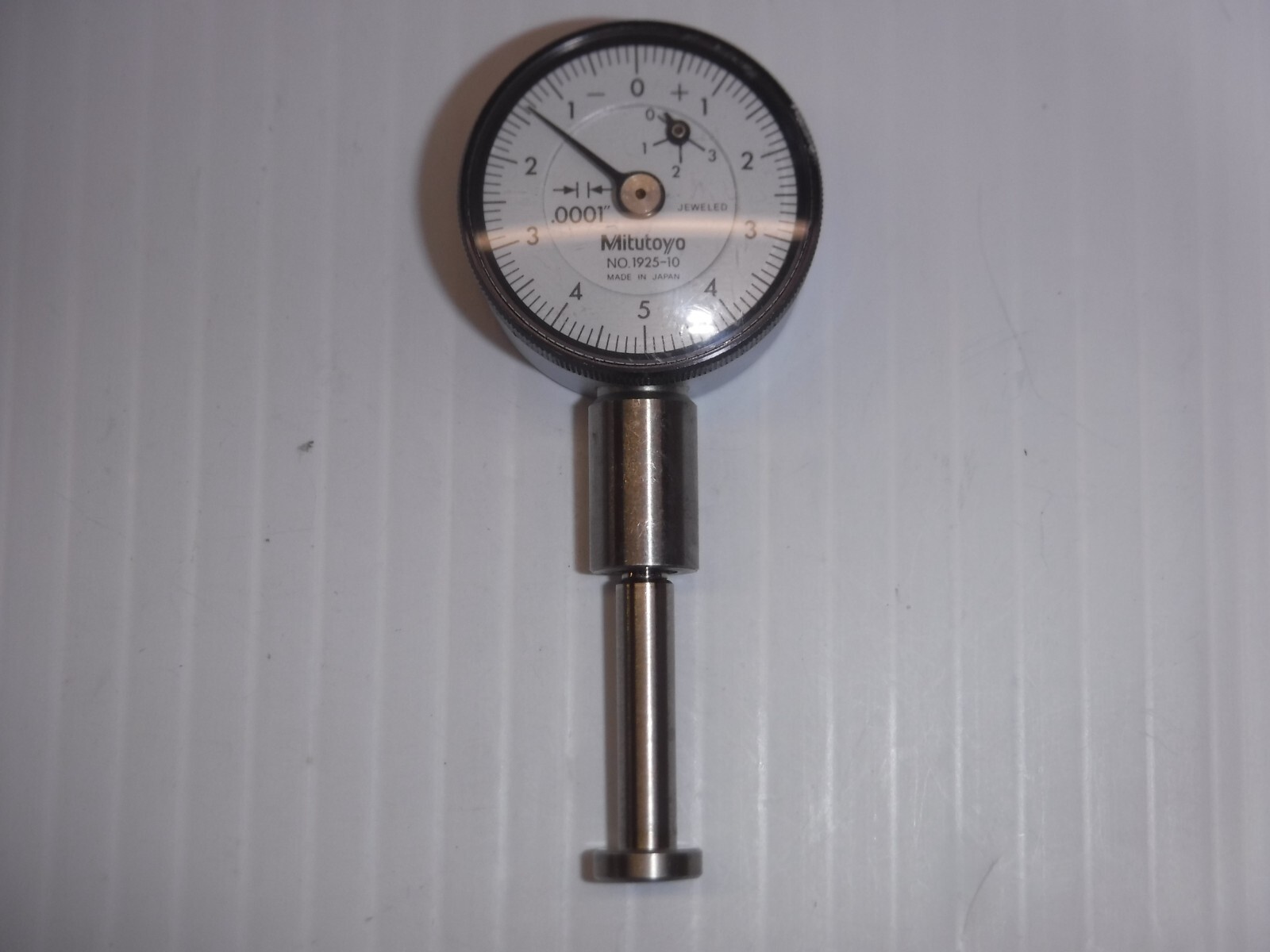 Mitutoyo No. 1925-10 .0001" Dial Indicator
