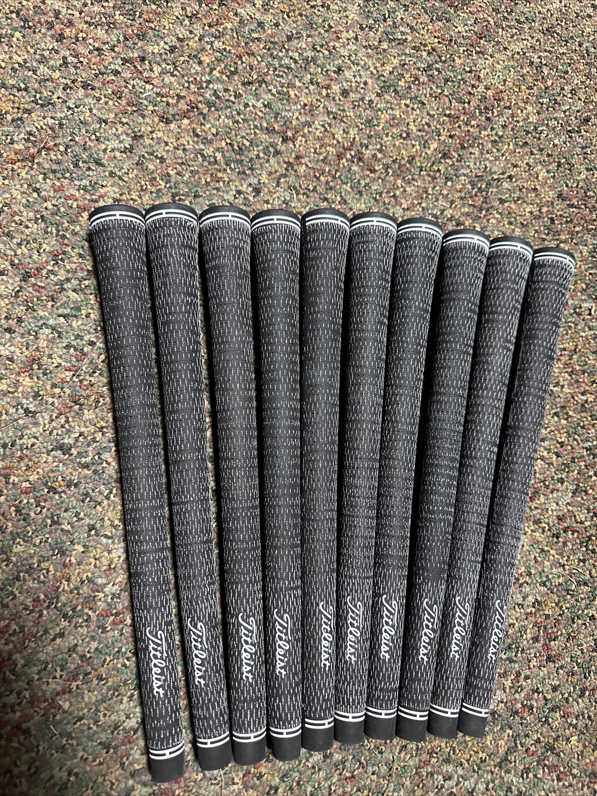 10 NEW GOLF PRIDE TOUR VELVET CORD GOLF GRIPS  W/ TITLEIST SCRIPT LOGO ROUND