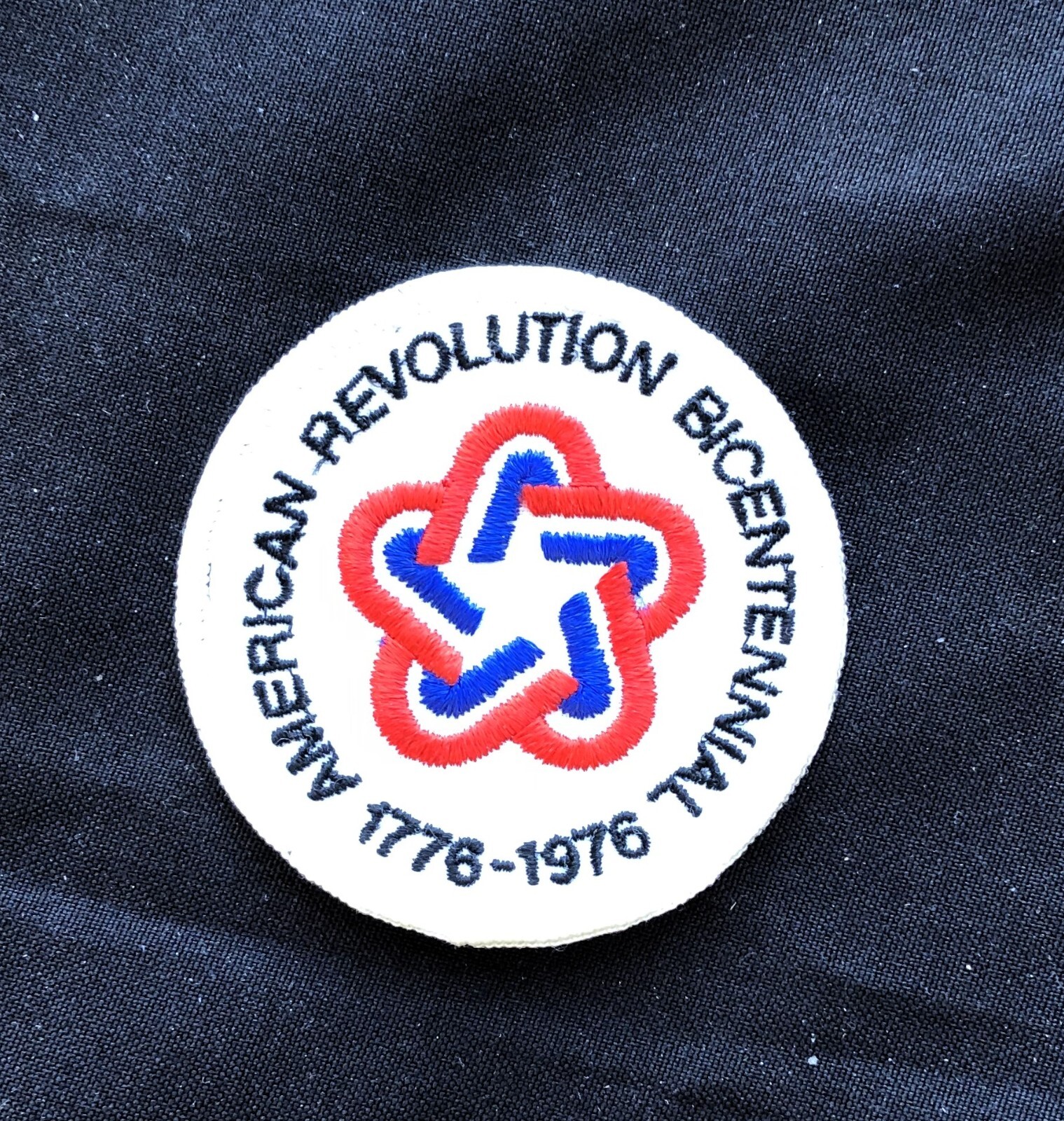 AMERICAN REVOLUTION BICENTENNIAL PATCH 1776-1976 SAME AS NFL UNIFORM STYLE