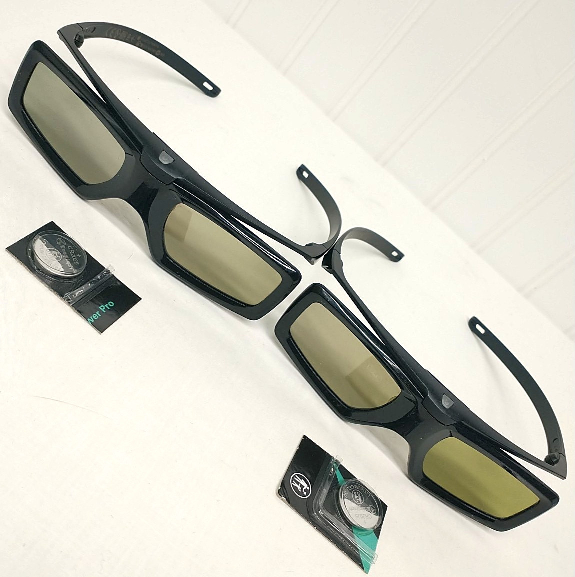Set Of Two 2 Sony TDG-BT400A Active 3D Glasses Test WORKS +Xtra New Batteries!