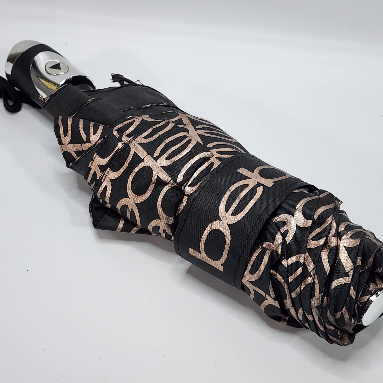 BEBE Umbrella Black Gold Cute Rain Logo Designer Fashion Accessories