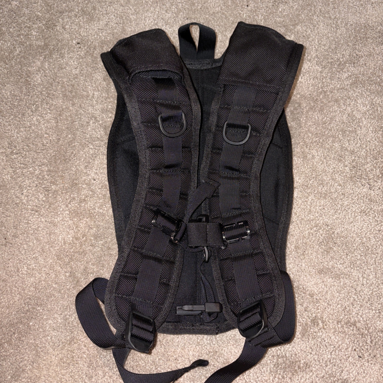 WOLFPACK GEAR DETACHABLE HYDRATION UNIT Hydration Pack Backpack Black NEW