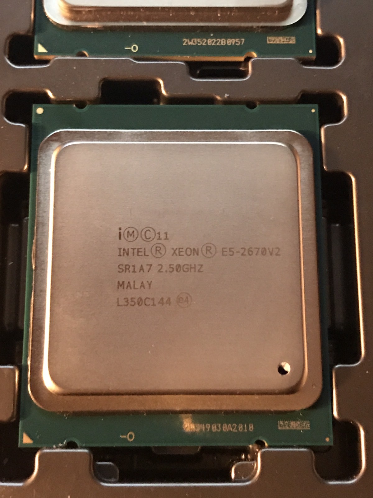 1x Intel Xeon E5-2670V2 SR1A7 2.5GHz 10 Cores Socket 2011 CPU Processor 8.0 G/T