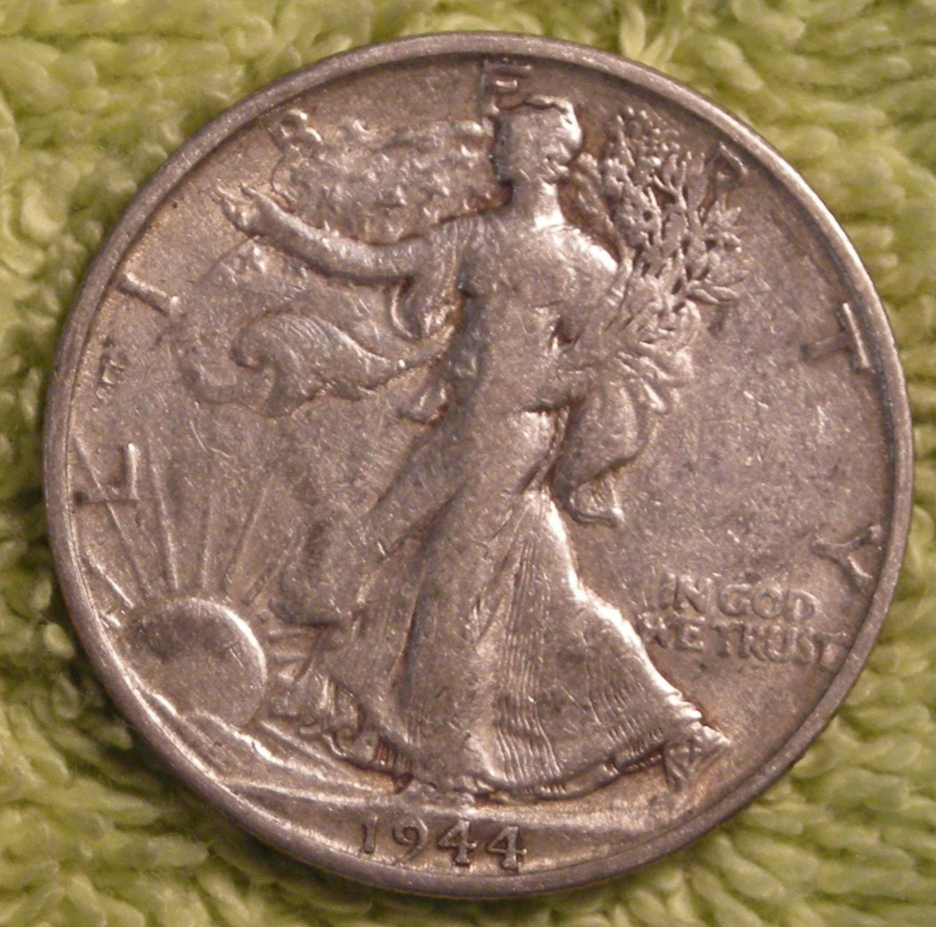 1944 S Walking Liberty half dollar circ.
