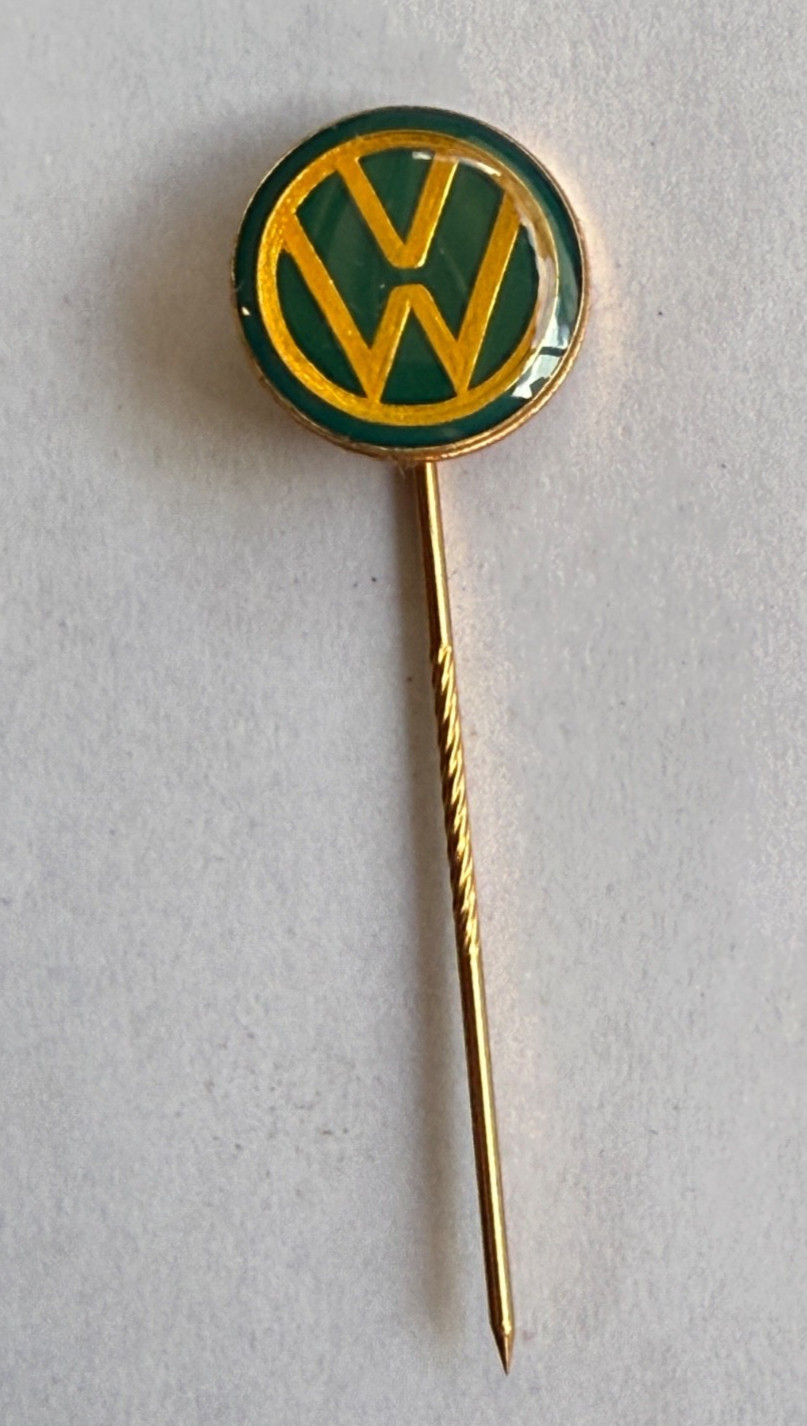 VW 15mm Logo Pin (H36)