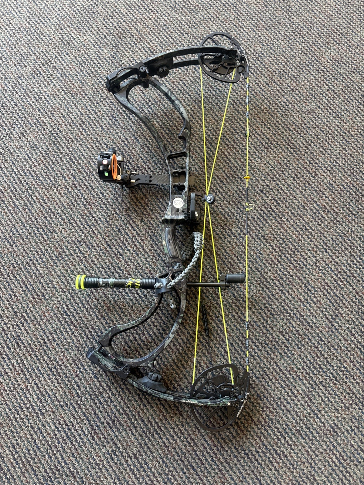 Obsession Bone RH Compound Bow