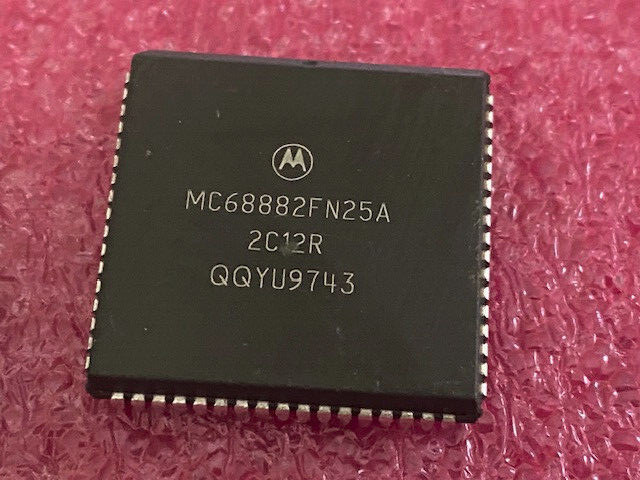 2pcs MC68882FN25A MOTOTLA HCMOS Enhanced Floating-Point Coprocessor