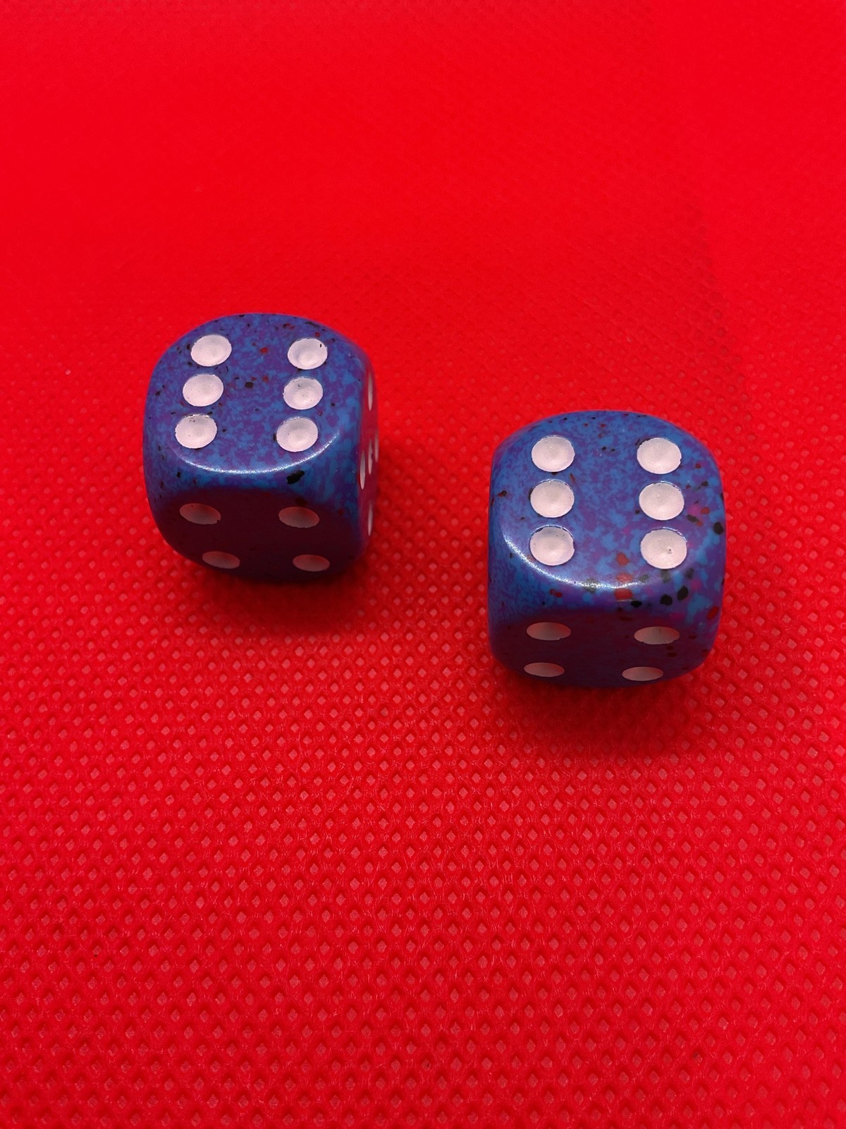 Chessex Blue Speckled Dice D6 White Pips Tabletop RPG Gaming Accessories Set