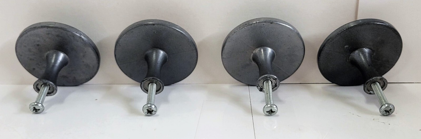 Marvel - Iron Man & Hulk 1(7/8)" Cabinet Knobs (Set of 4)