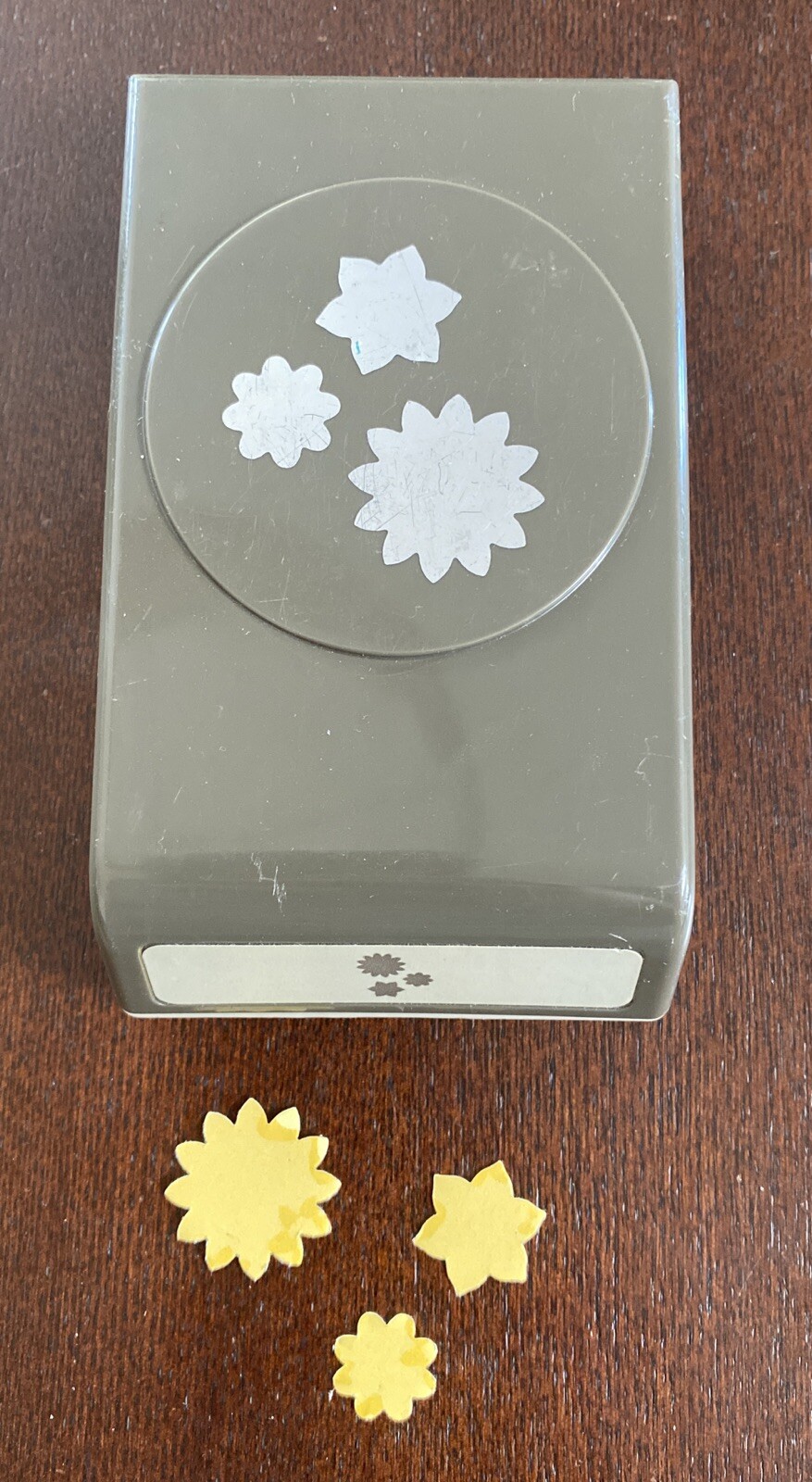 Stampin’ Up! Extra Large BOHO BLOSSOMS Paper Punch -Floral Scalloped Flower