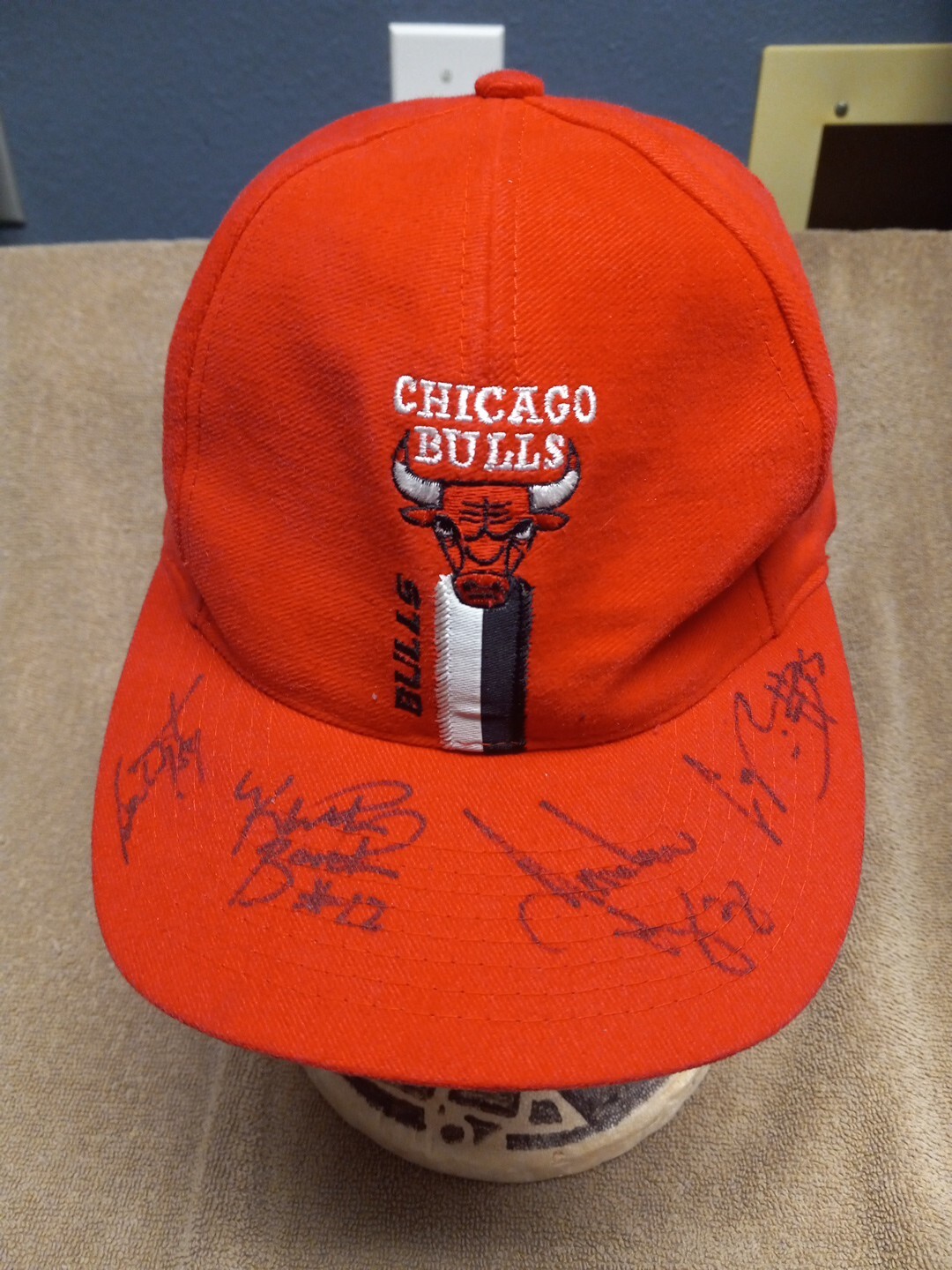 Chicago Bulls - Baseball Hat - Autographed By 4 Unknown Players