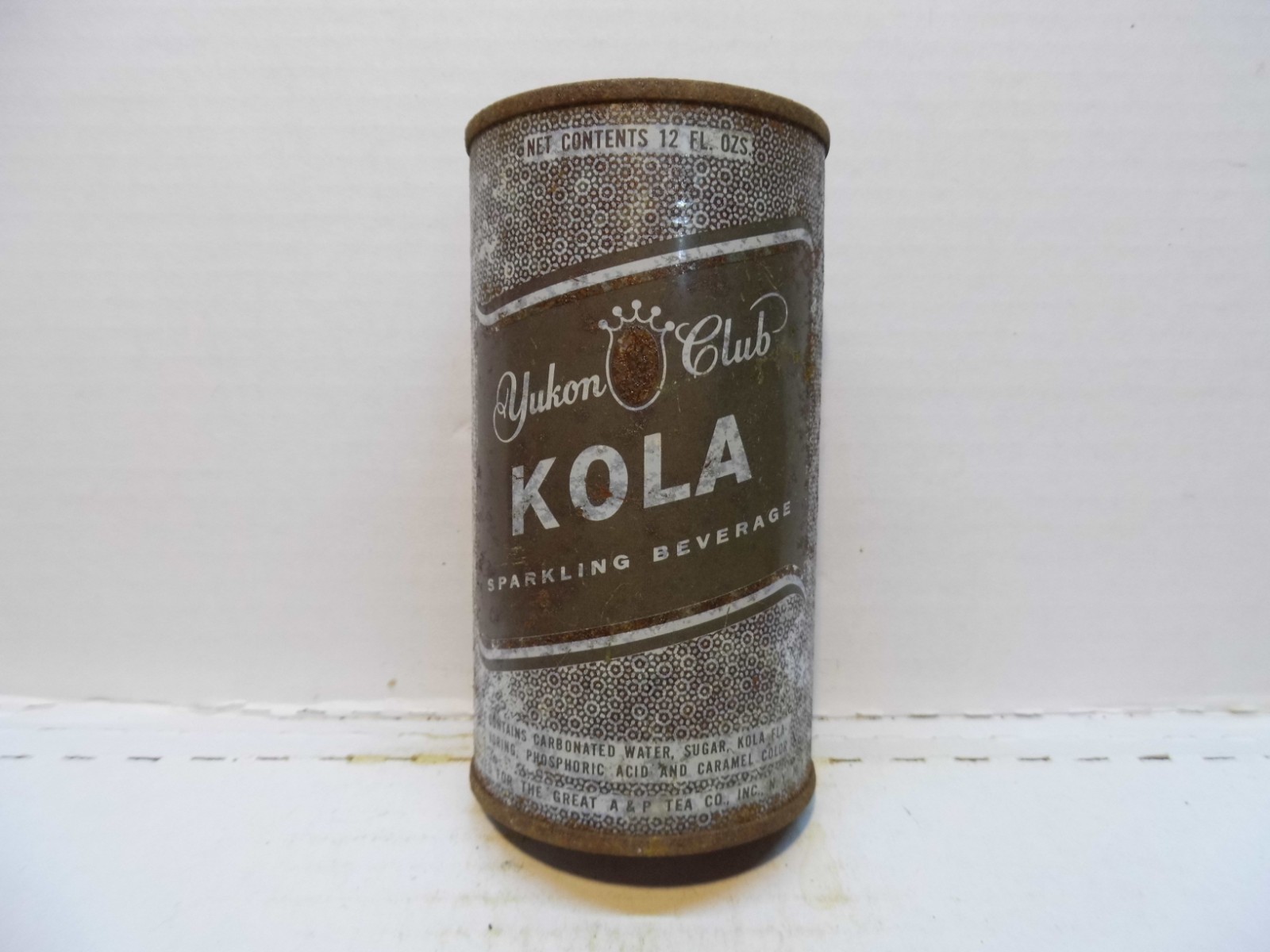 YUKON CLUB KOLA FLAT TOP SODA CAN~A&P TEA CO, N.Y. N. Y.