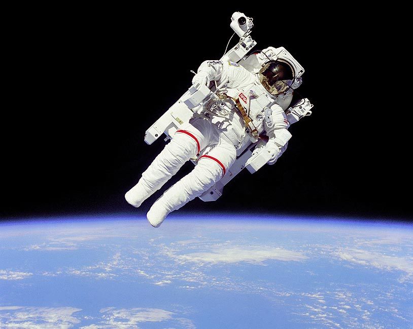 SPACE SHUTTLE BRUCE MCCANDLESS SPACE WALK 8x10 GLOSSY PHOTO PRINT
