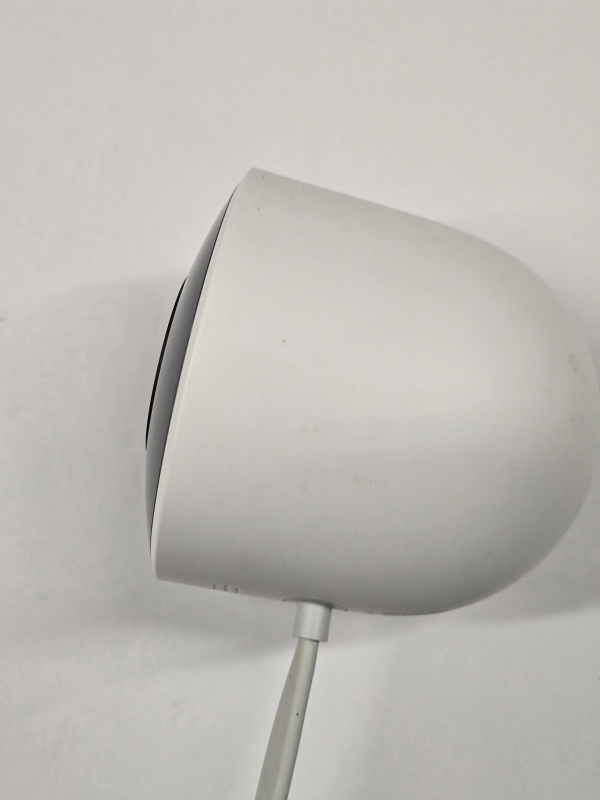 Google Nest Cam Outdoor HD Security Camera 1st Gen NC2100ES - READ DESCRIPTION