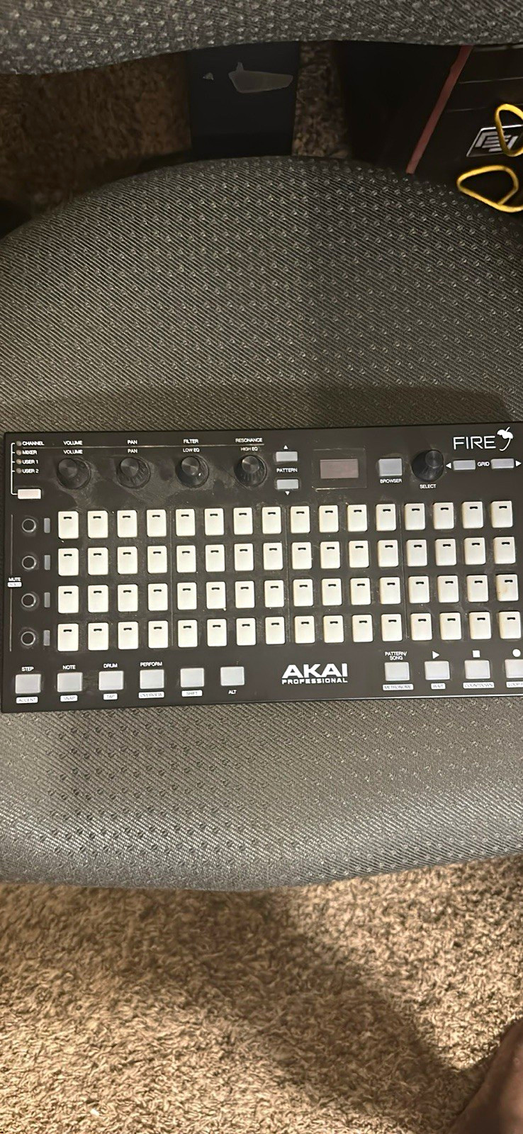 Akai Professional Fire DAW Controller Pad Triggers Sequencer USB