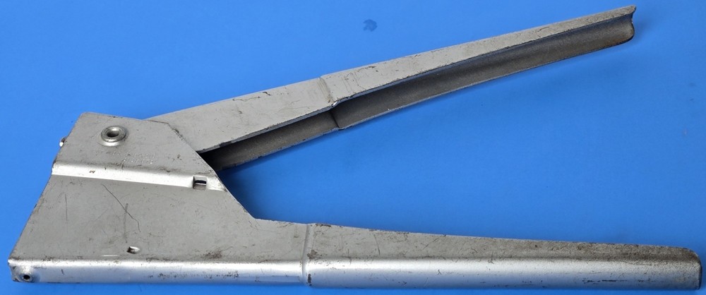 Vintage Pop Rivet Tool D196072