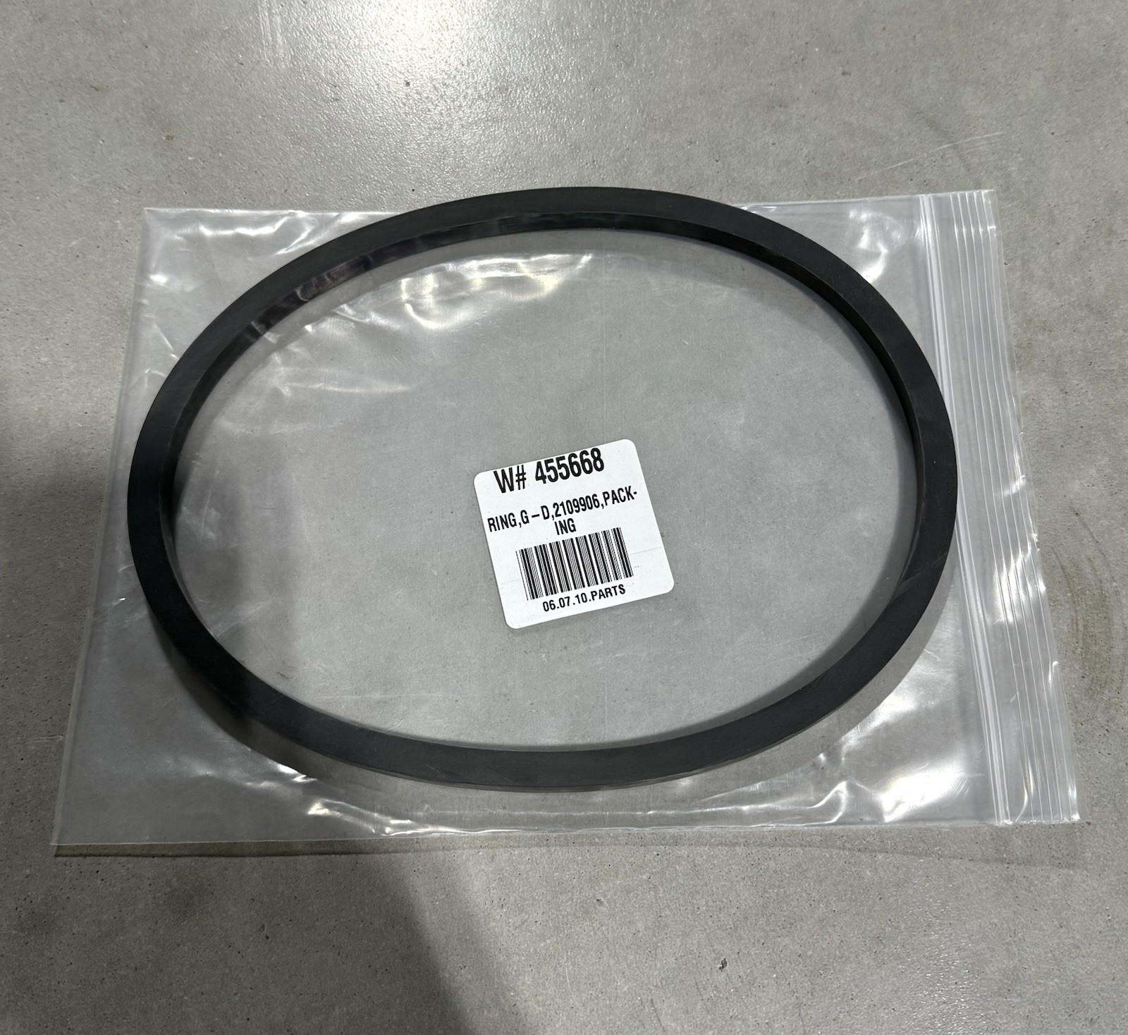 OEM Gardner Denver 2109906 Packing Ring *NEW OPEN BOX*