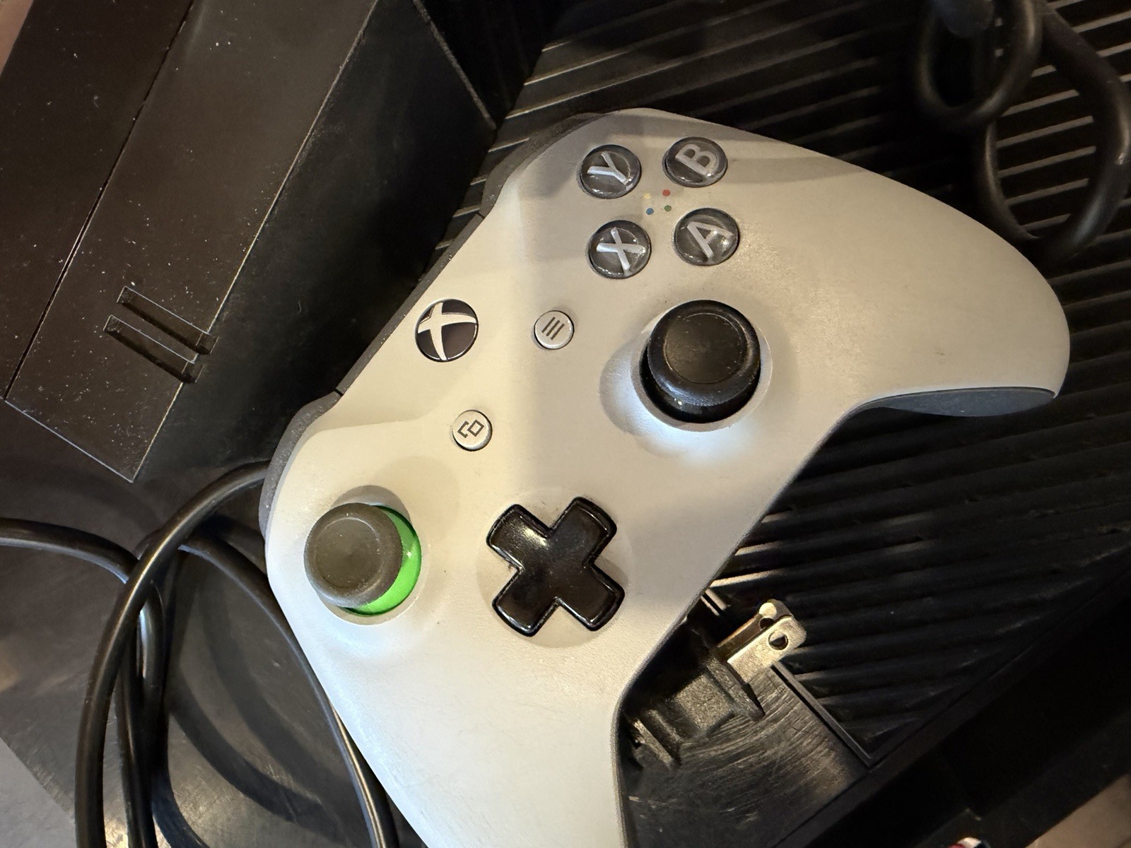 Microsoft Xbox One 500GB Console w/ Power Supply And Controller No Disc