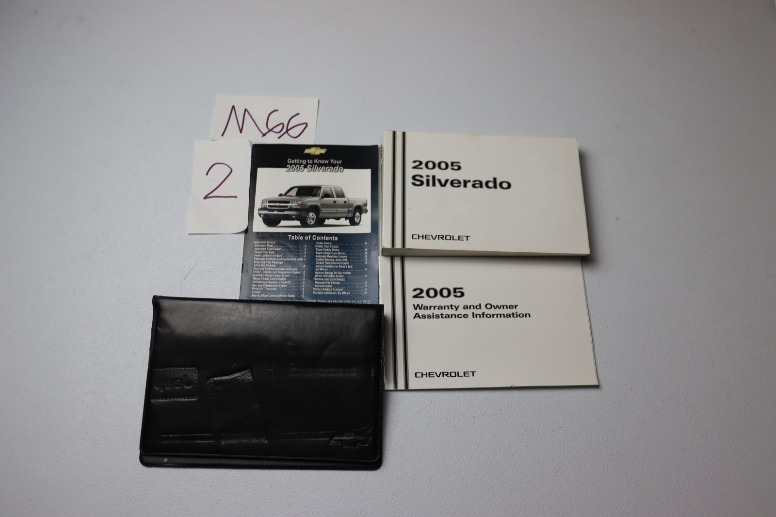2005 CHEVROLET TRUCK OWNER'S MANUAL SET / ORIGINAL SILVERADO GUIDE BOOK & MORE