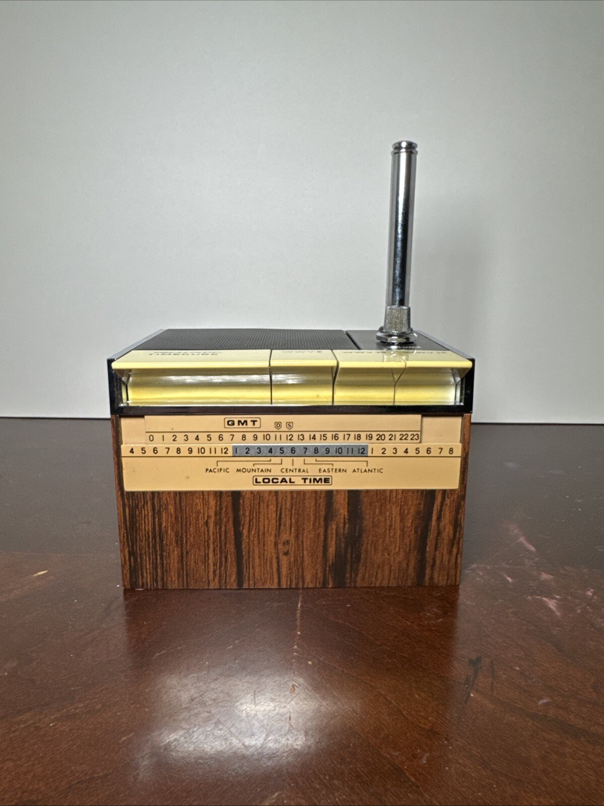 Realistic Timekube 12-159A 9v Antenna