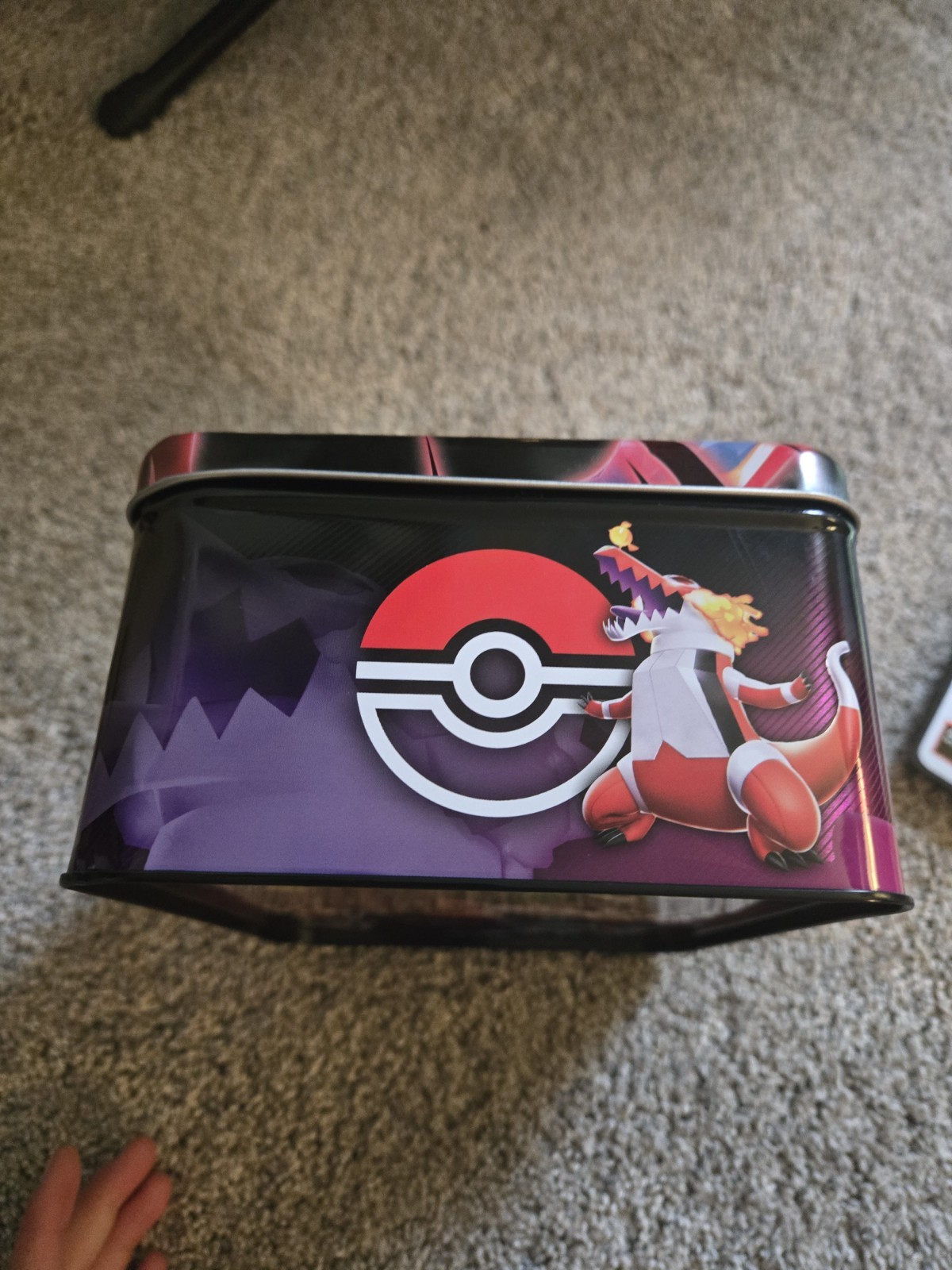 2 Poke'mon lunchbox tin empty slightly damaged