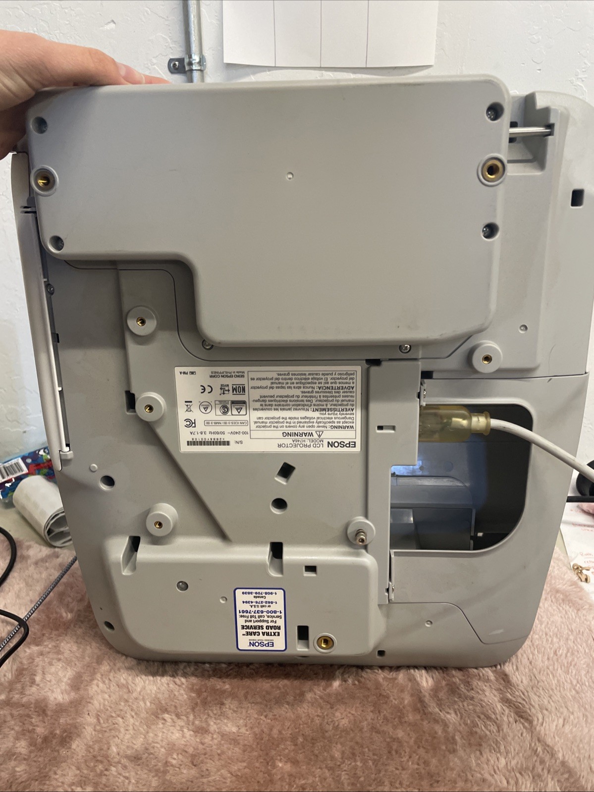 Epson Powerlite 680 Projector Model: H746A