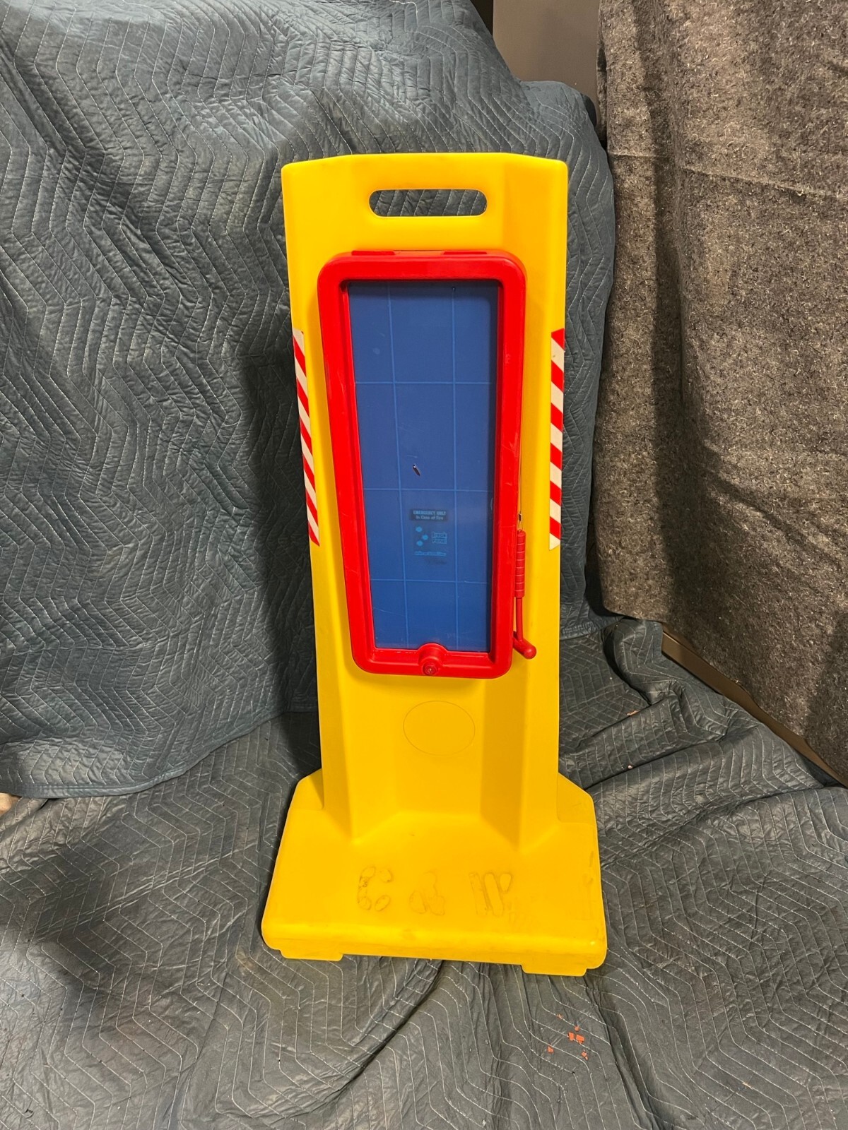 Strike First The Centurion Portable Fire Extinguisher Stand For 10lb Ext.