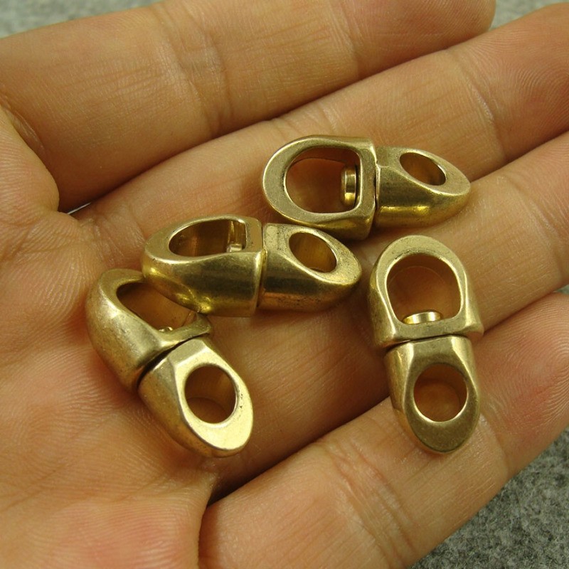 4pcs Solid Brass 8 shaped Swivel eye connector DIY key ring wallet chain use