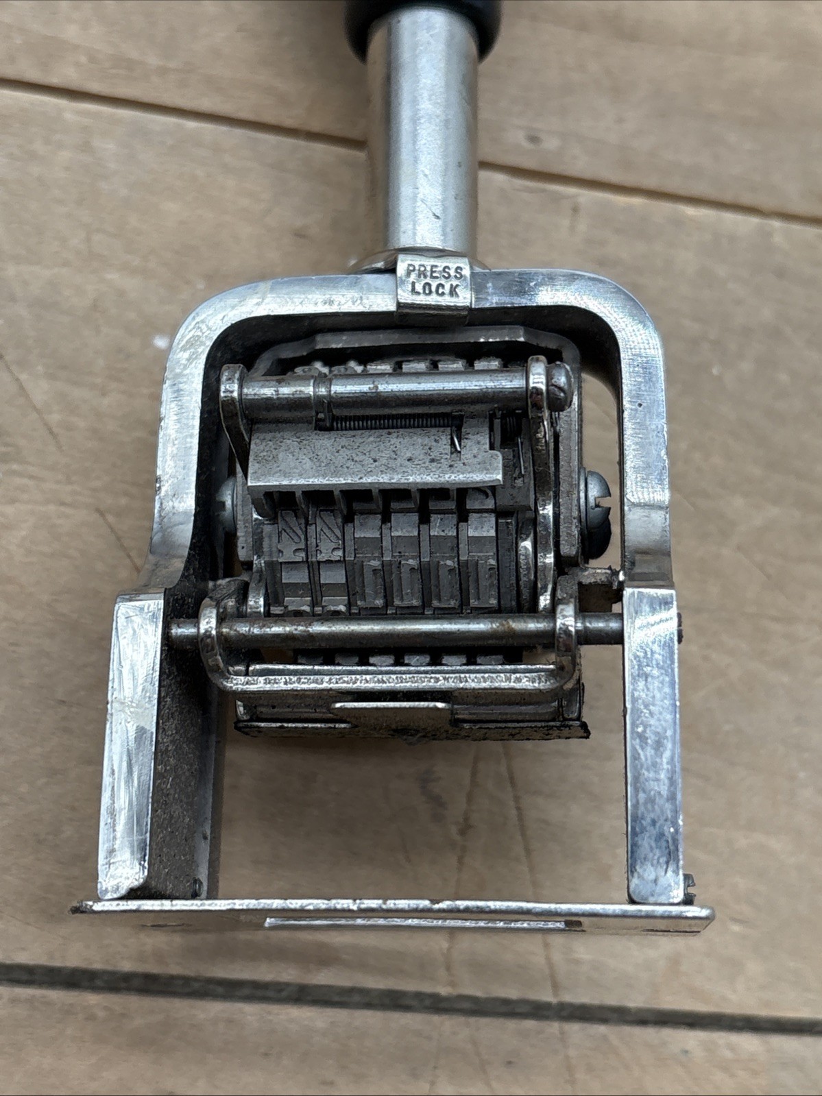 VTG Force Model 150 Automatic Numberer Ink Stamp