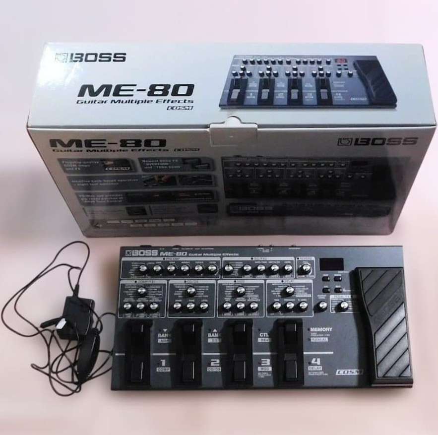 Boss ME-80 Multi Effects Guitar Processor w/ Box AC Adapter Used Excellent