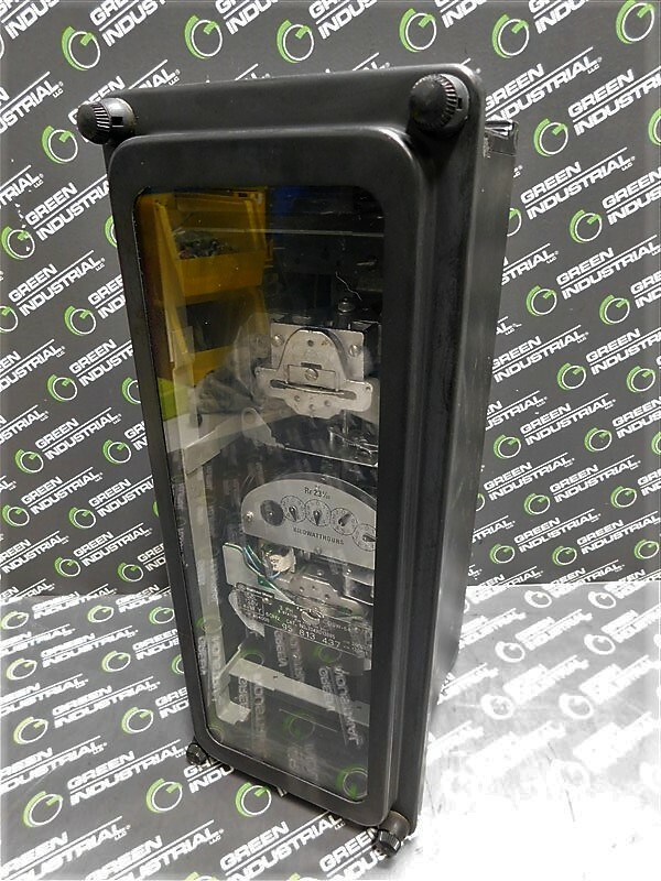 USED General Electric 704X013885 Watthour Meter 10CL 120V 4-W Y TA2.5 Kh1.8