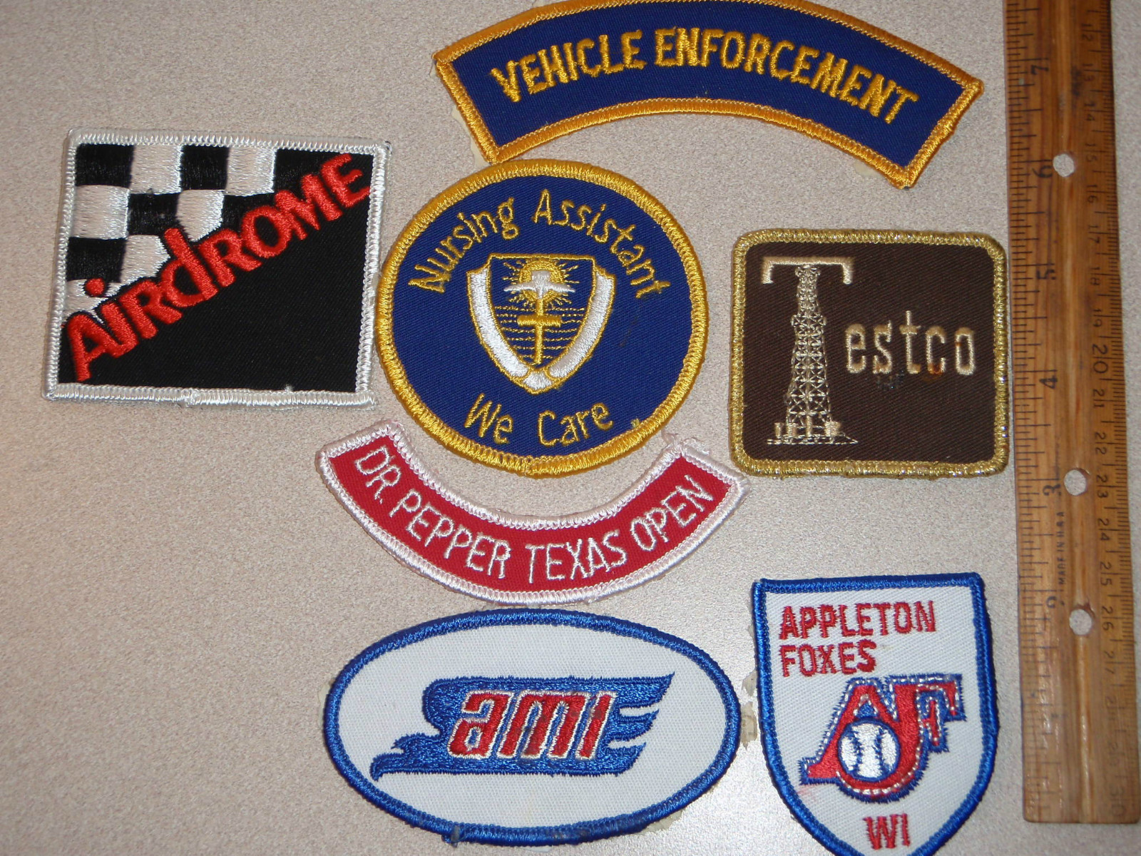 VINTAGE AIRDROME AREOSPACE MANUFACTOR  PATCH  ONE PATCH AUCTION IN TITLE BX K 64