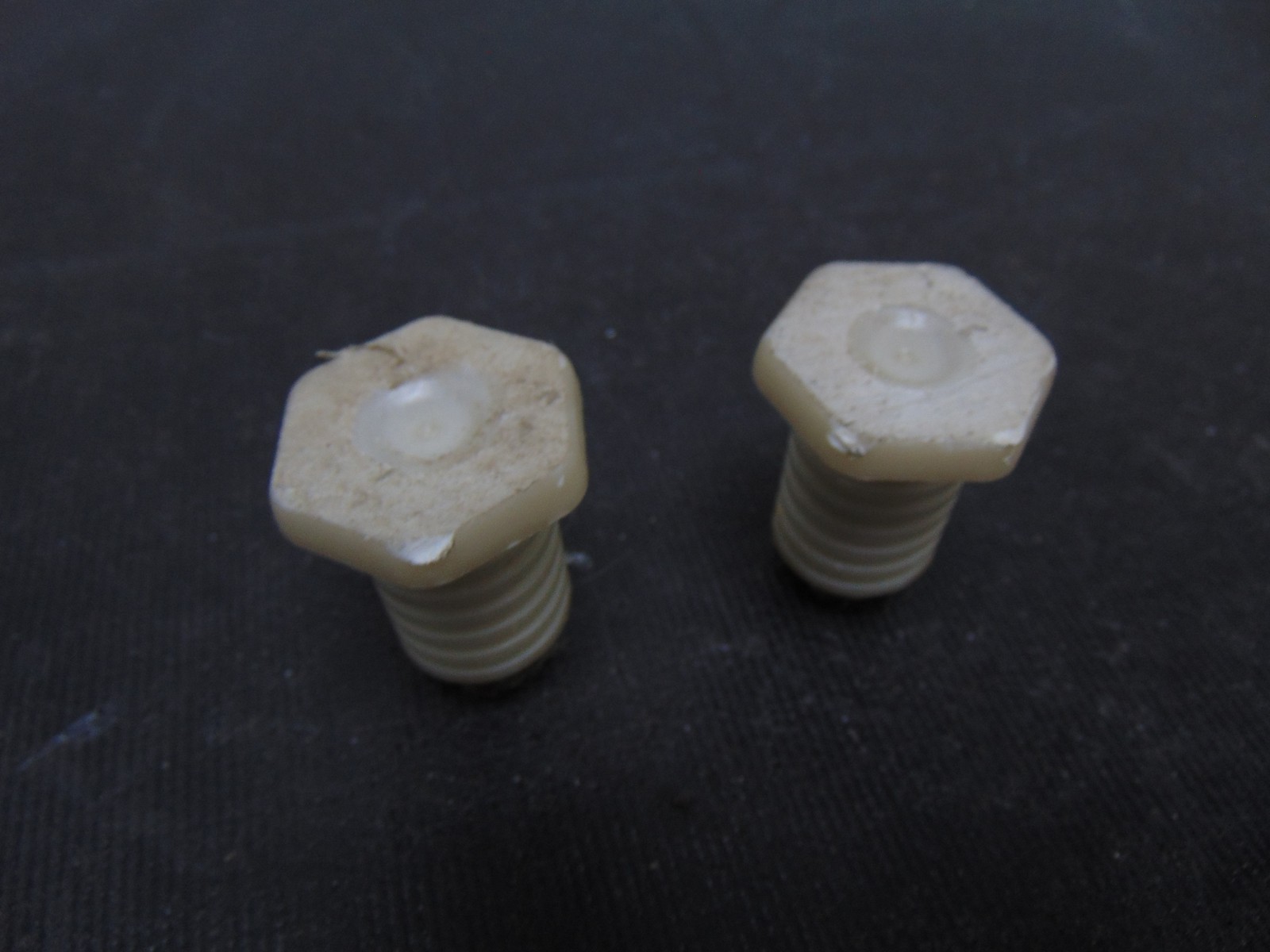 Maytag Range MER8700DS1 Leveling Legs W10058460