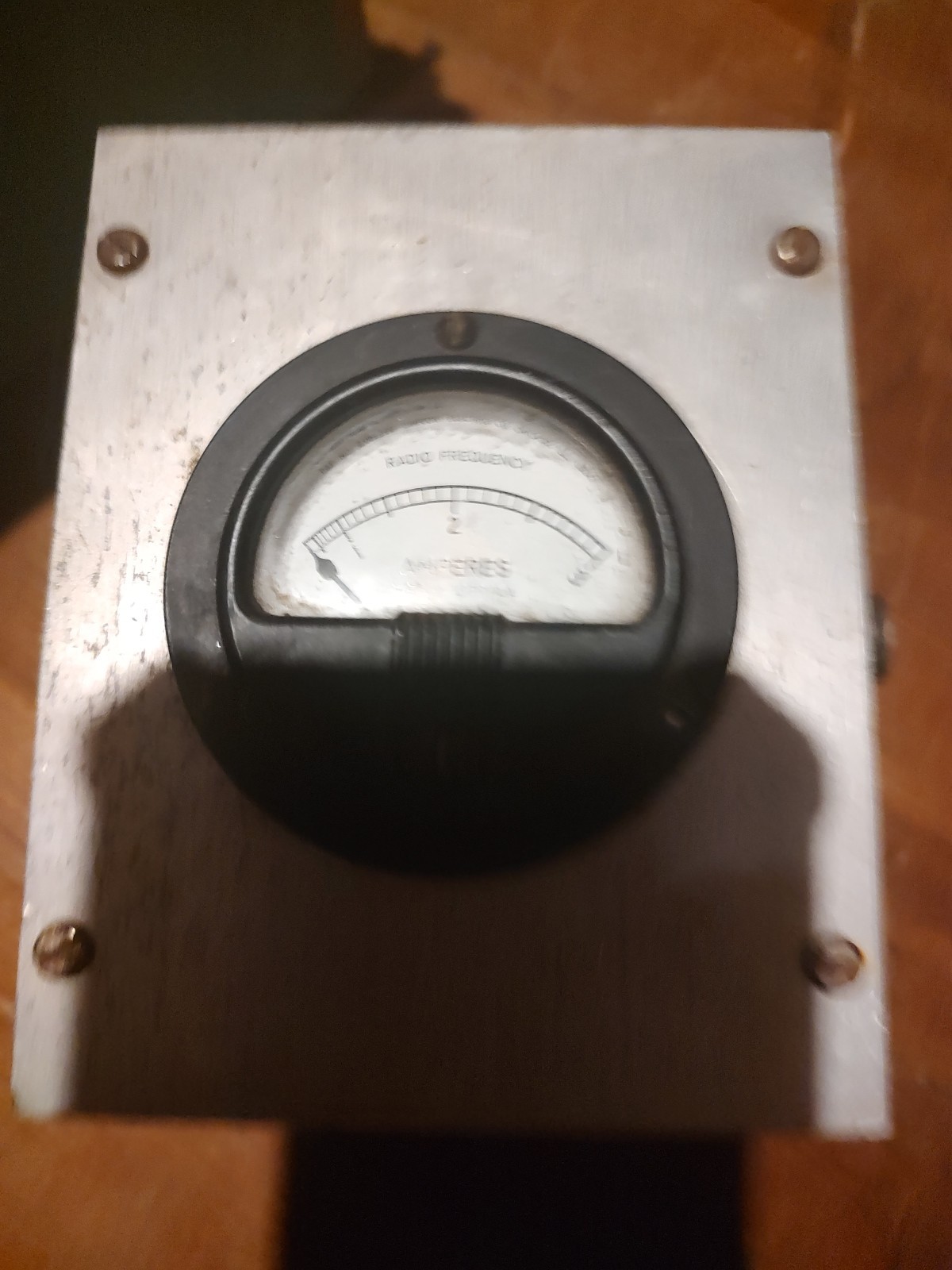 Rf Ampers Feed Though Box