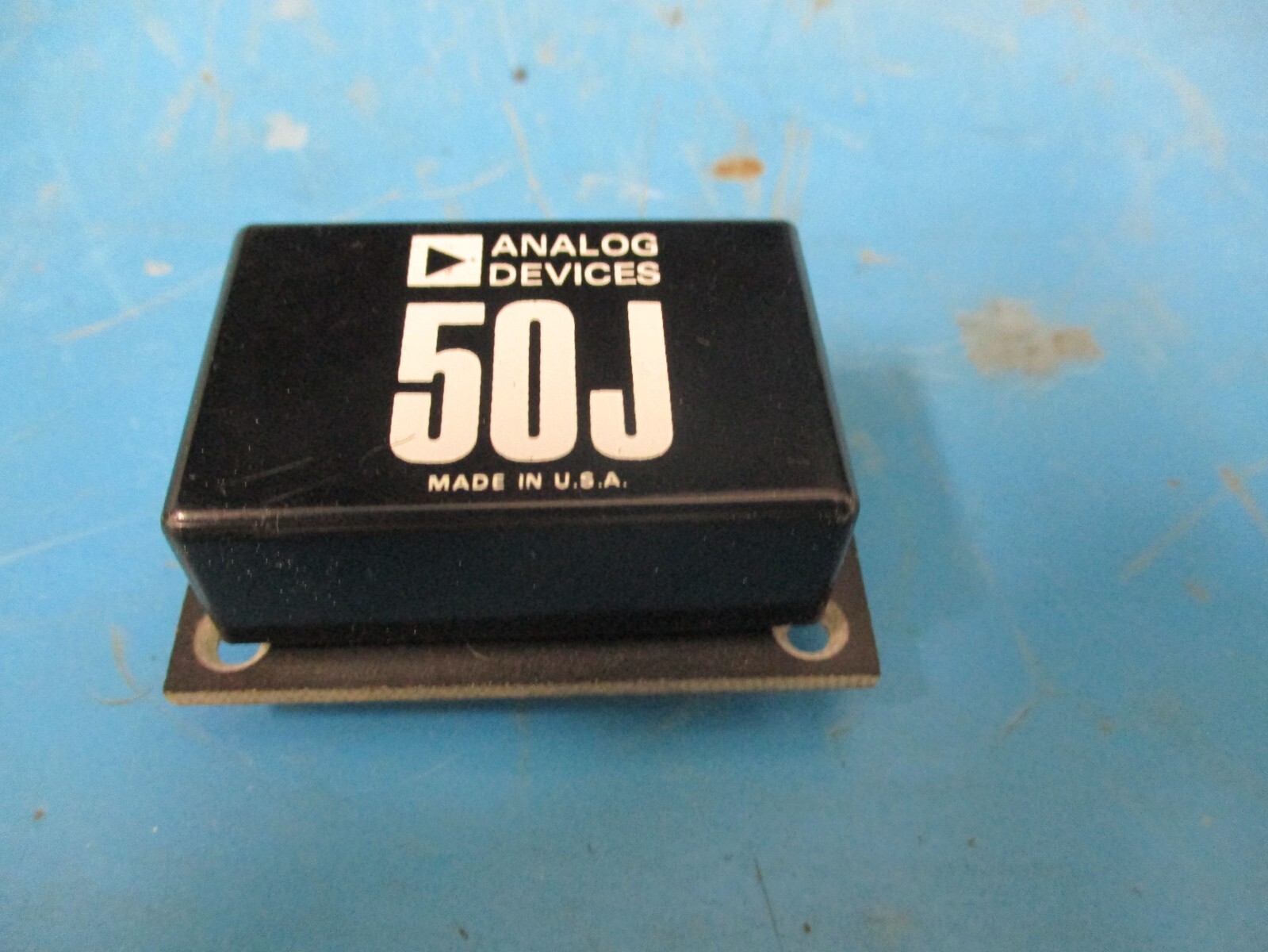Analog Devices 50J  opamp IC