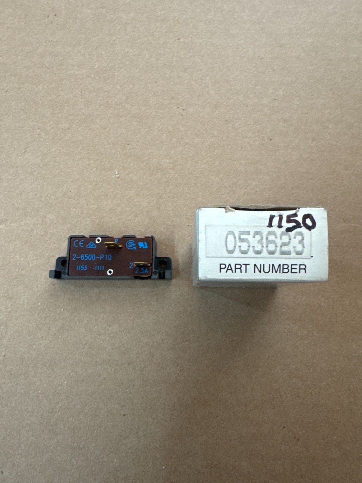 NEW OEM GENERAC BREAKER 053623