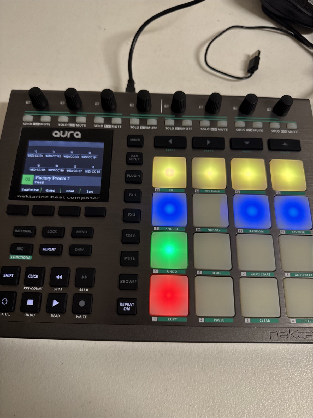 Nektar Aura Beat Composer Nektarine MPC
