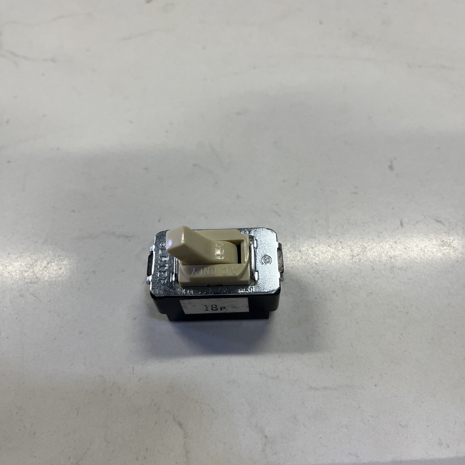 ACD1-I Pass & Seymour Toggle Switch - Single Pole Switch