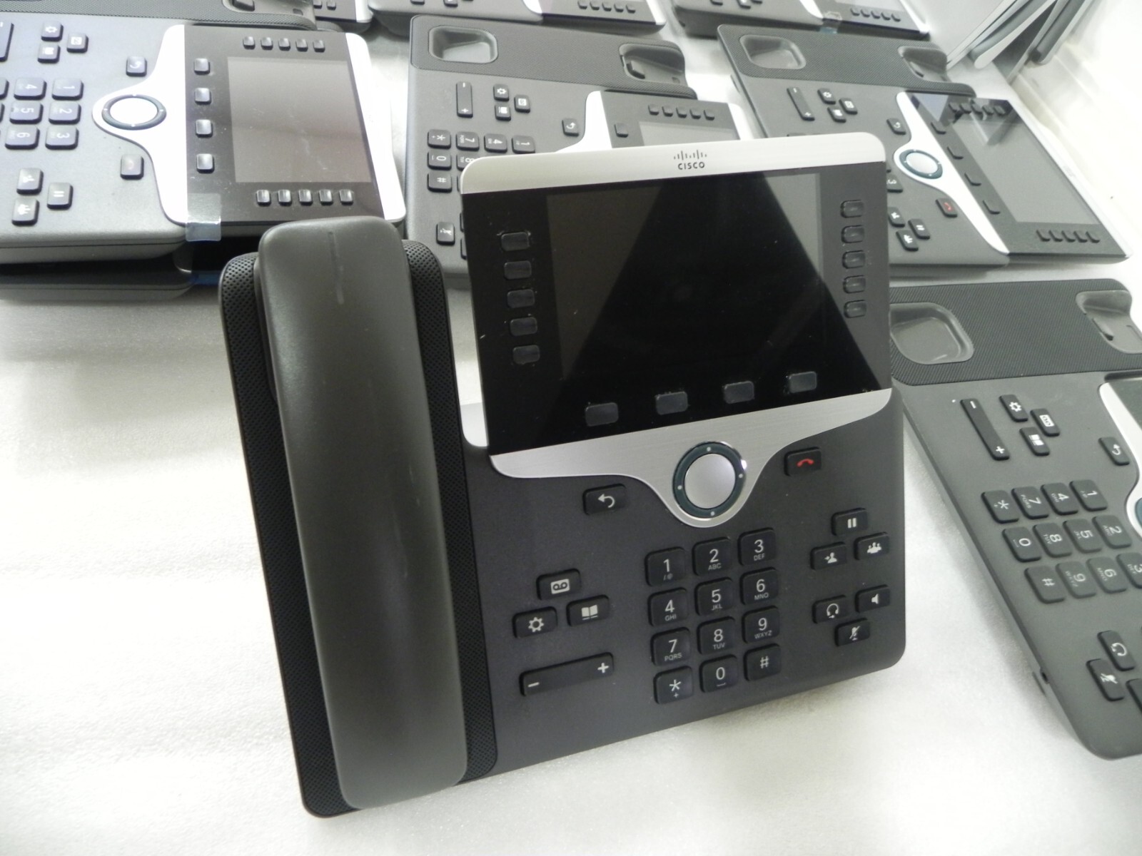 Cisco CP-8811 IP Phone VOIP with stands CP-8811-K9 V09