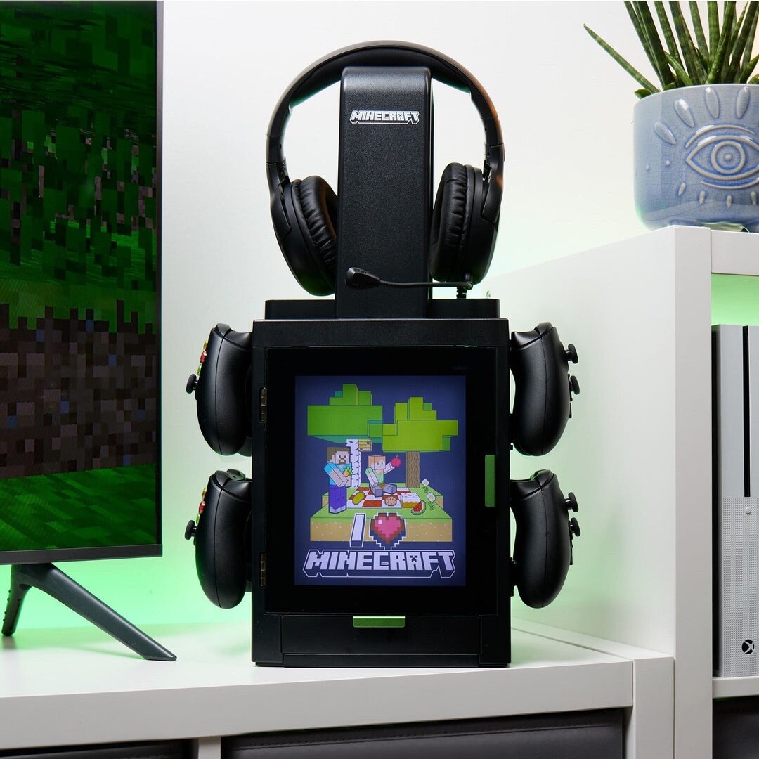 Numskull Official Minecraft LED Light Gaming Locker