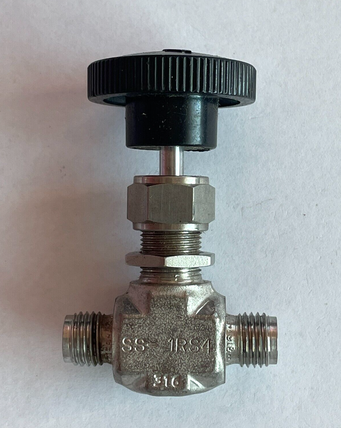 WHITEY SS-1RS4 STAINLESS STEEL BONNET ANGLE PATTERN NEEDLE VALVE