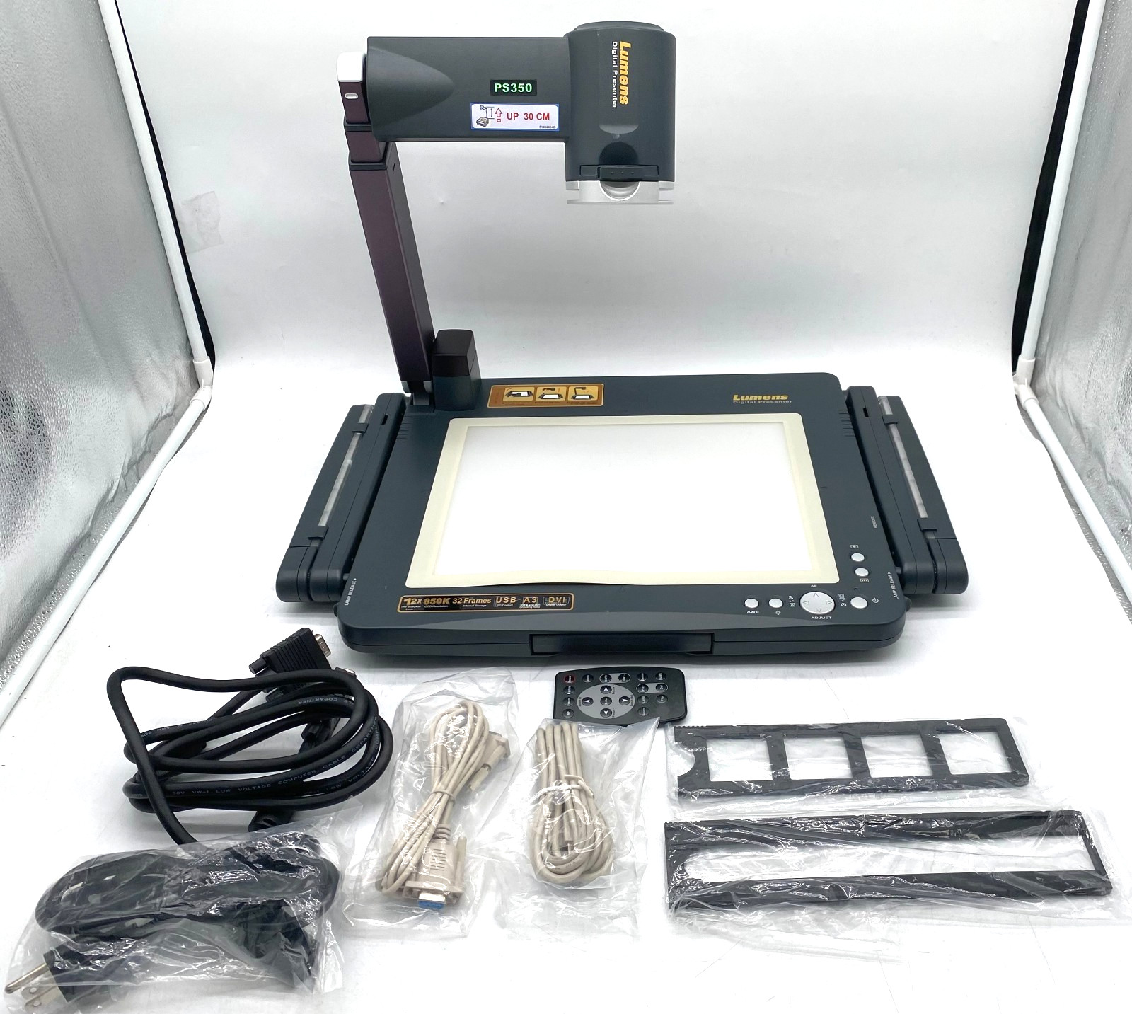 LUMENS DIGITAL PRESENTER PS350 DOCUMENT CAMERA W/ PROTECTIVE CASE AND PWR CORD
