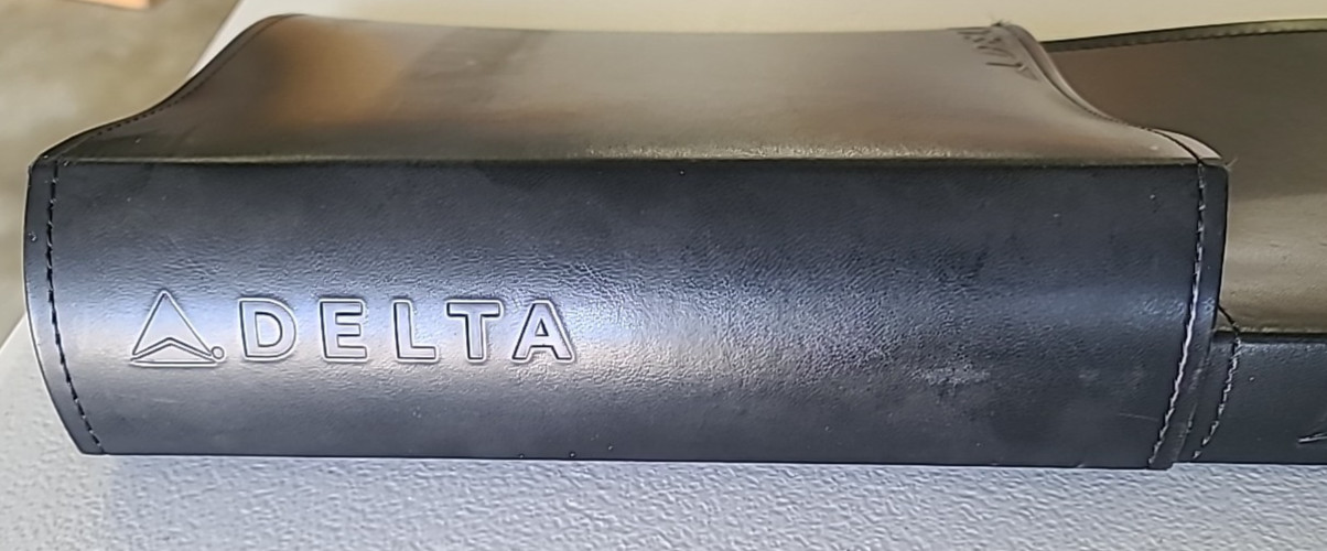 Three Delta Air Lines 7-Ring Airway/Chart/Pub Binders -Faux Leather