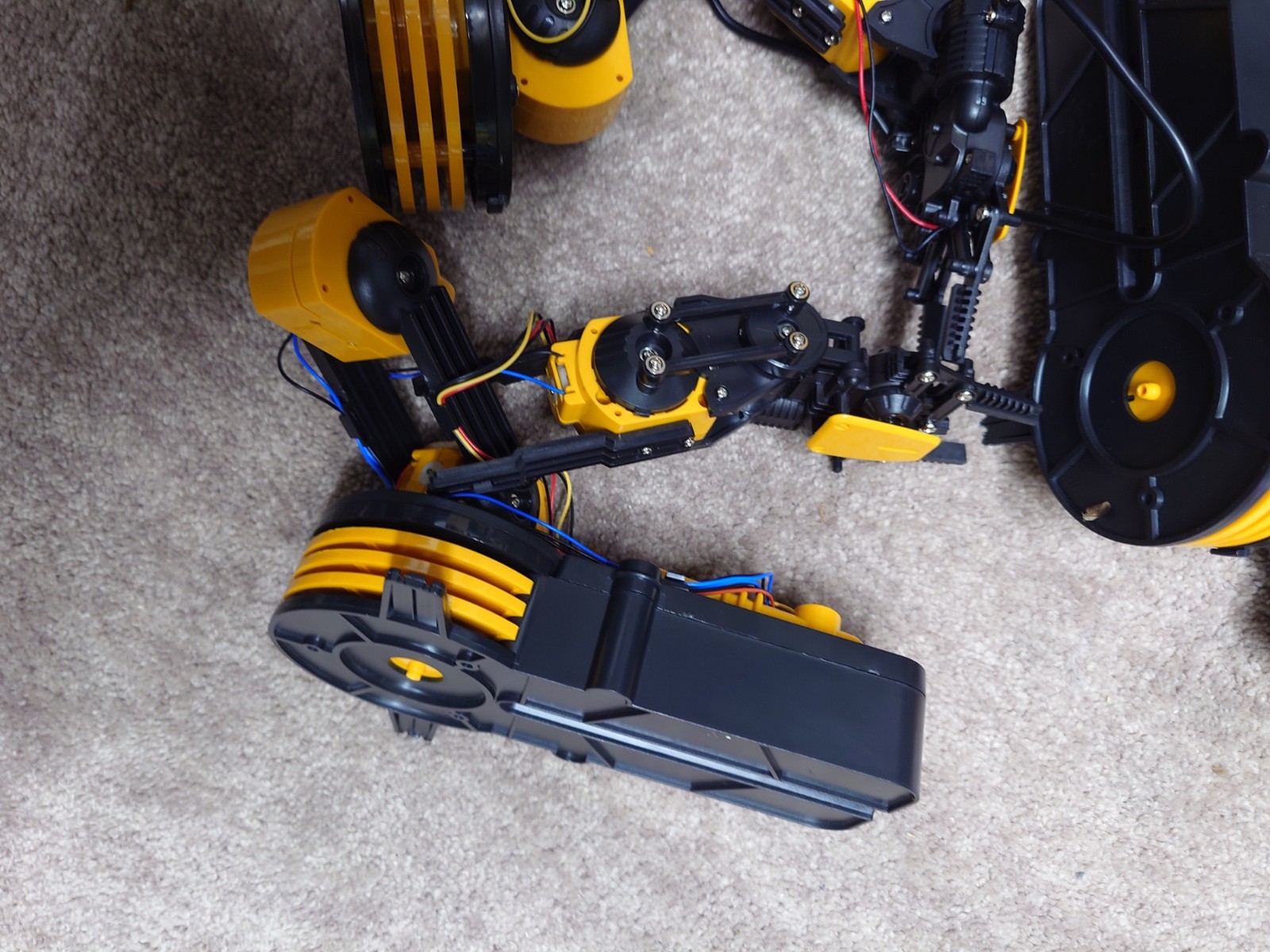 4 Set Robotic Robot Arm Kit Clamp Set Educational Robotics Untested As Is