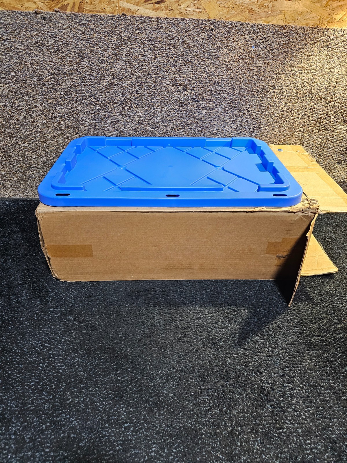 (QTY 8) 27 Gallon 30-1/4" x 20.5" Heavy Duty Tote Bin Blue Cover Top Lid Only
