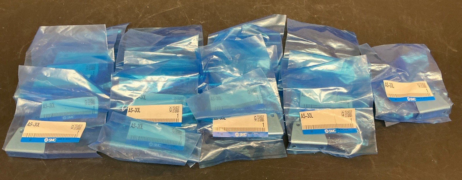 Lot of 22 SMC AS-30L L-Bracket Kits