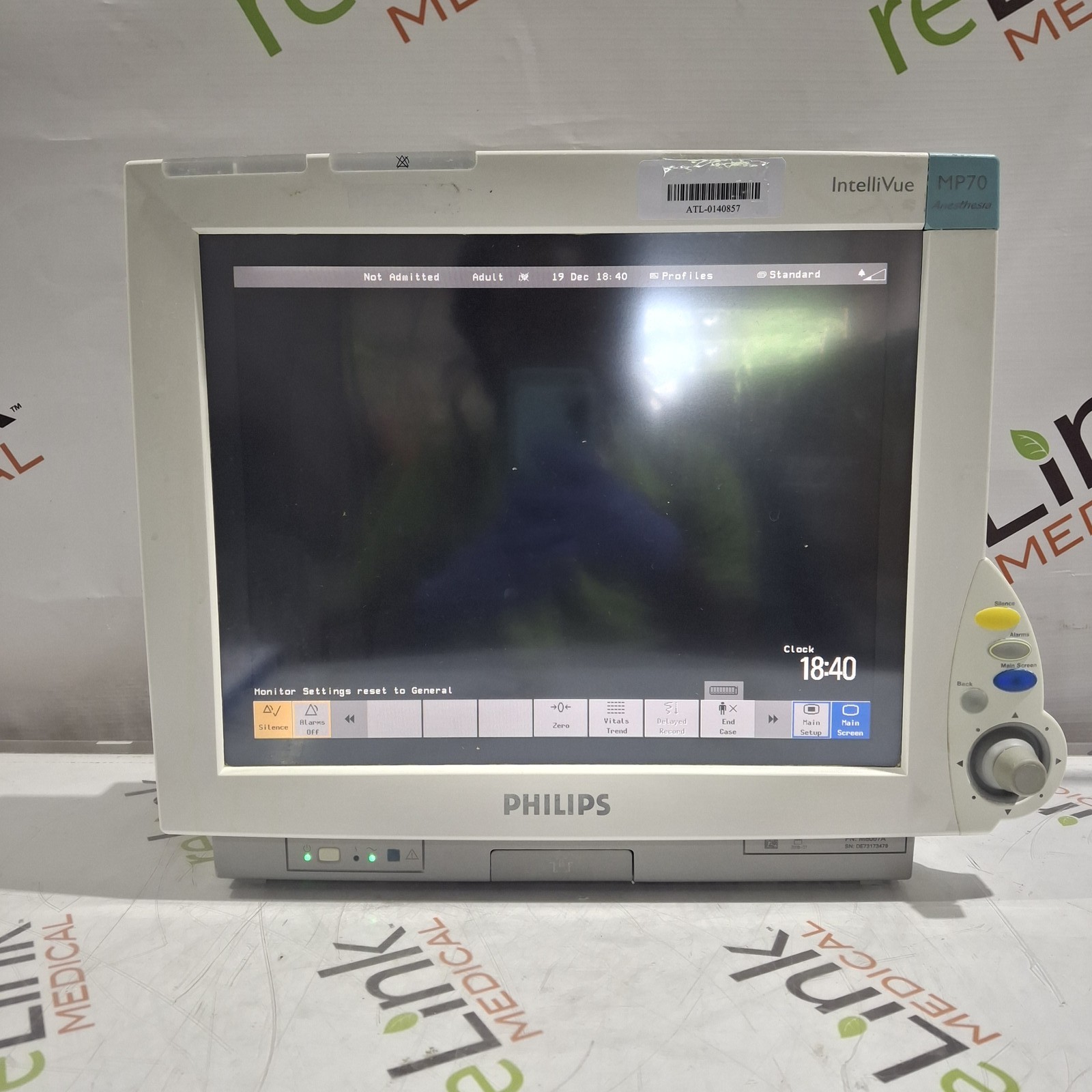 Philips IntelliVue MP70 - Anesthesia Patient Monitor