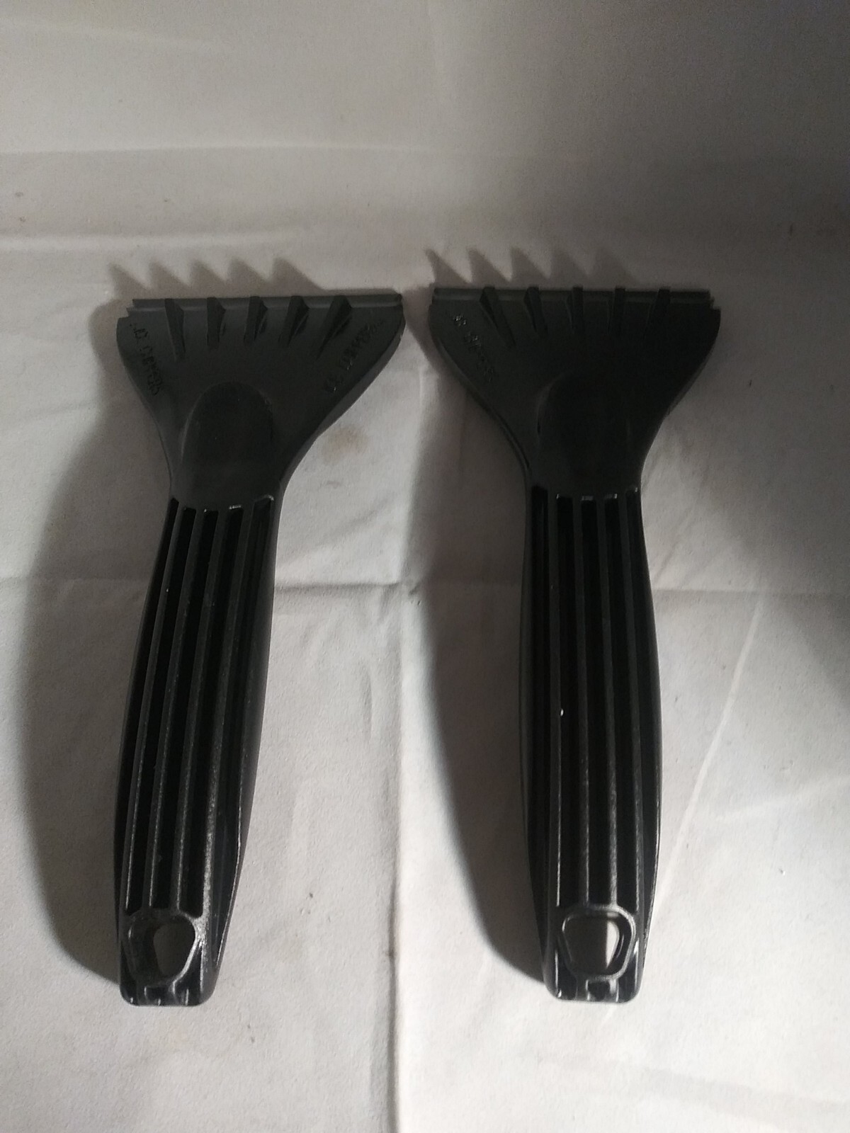 Ice Ripper Scrapers Car Window Windshield Chipper Snow Tool..2x..9in.
