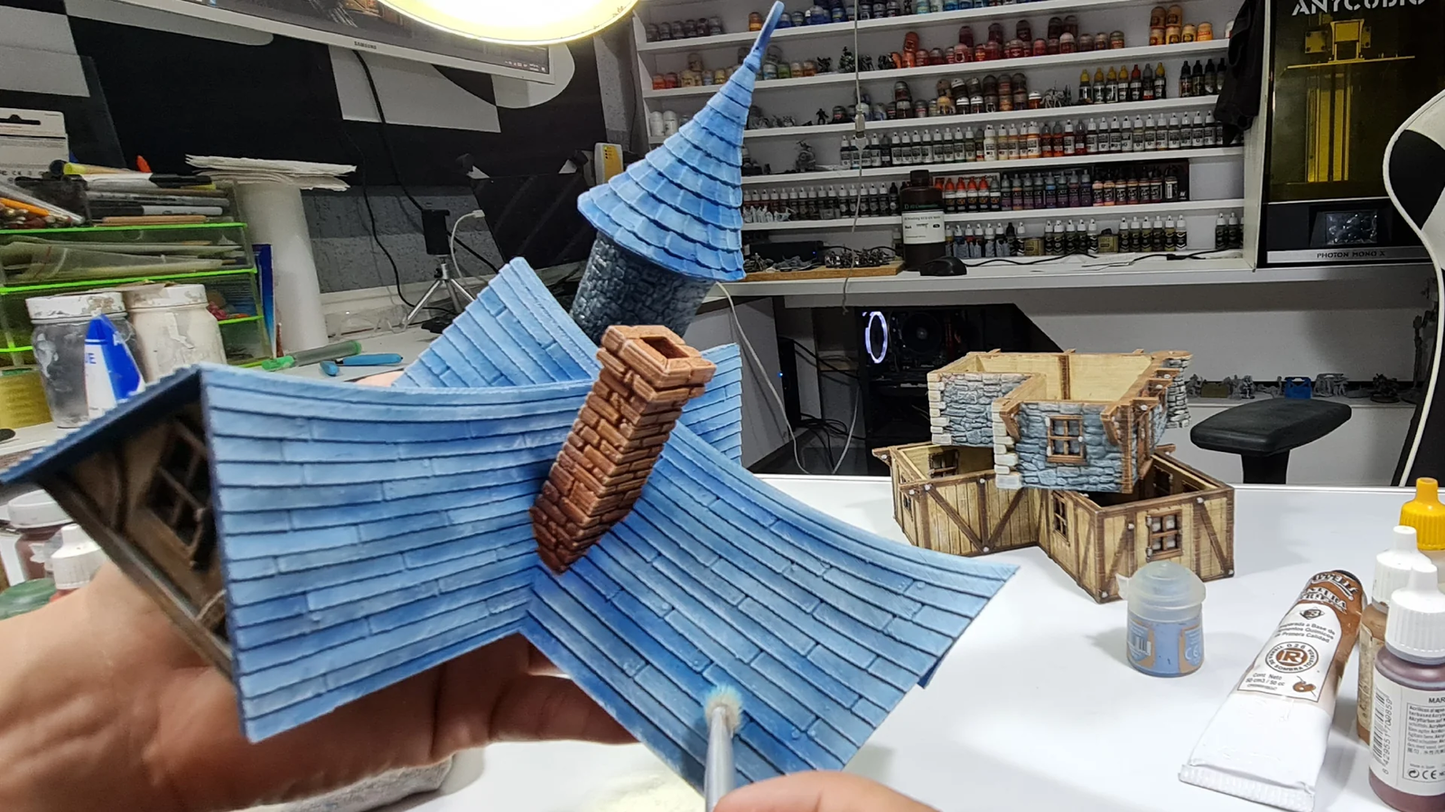 Adrian-3DP4U - Tower Top House - 28mm