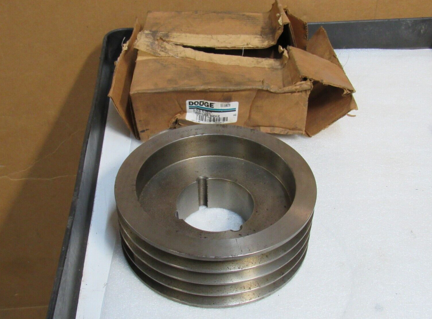 NEW DODGE 4 GROOVE TAPER-LOCK SHEAVE 4/5V8.5-2517 111023 2919RPM